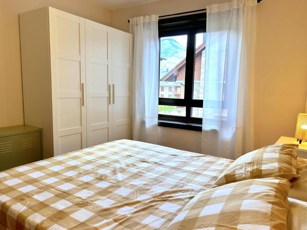 Apartament Encantador I Centric Amb Llar De Foc By Rural D'Aneu Esterri d'Àneu Buitenkant foto